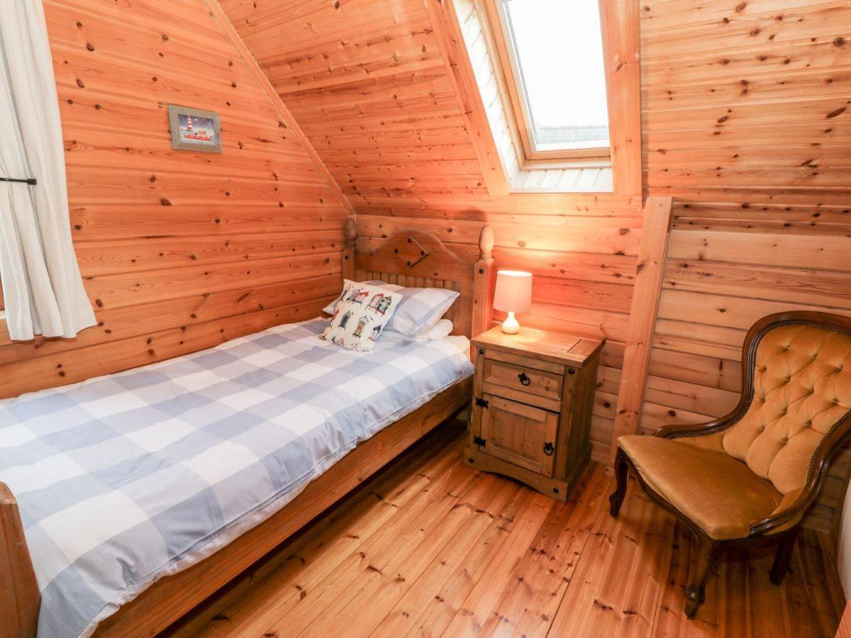 Sun View Lodge Llanbedr  Bagian luar foto