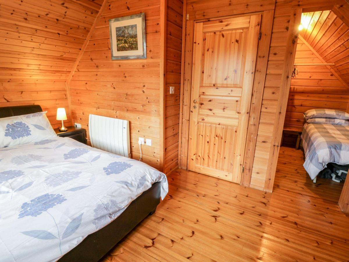 Sun View Lodge Llanbedr  Bagian luar foto