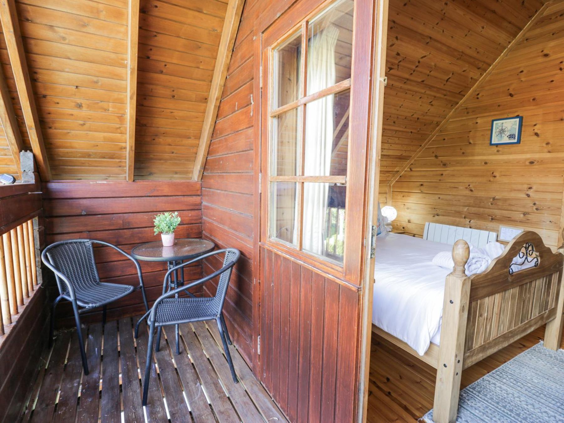 Sun View Lodge Llanbedr  Bagian luar foto