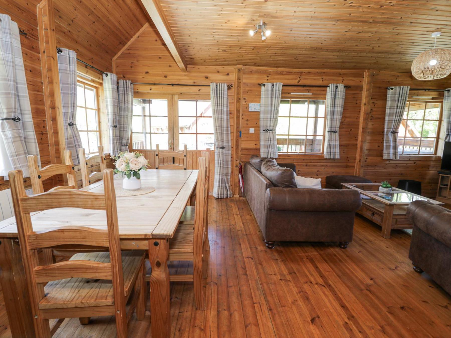 Sun View Lodge Llanbedr  Bagian luar foto