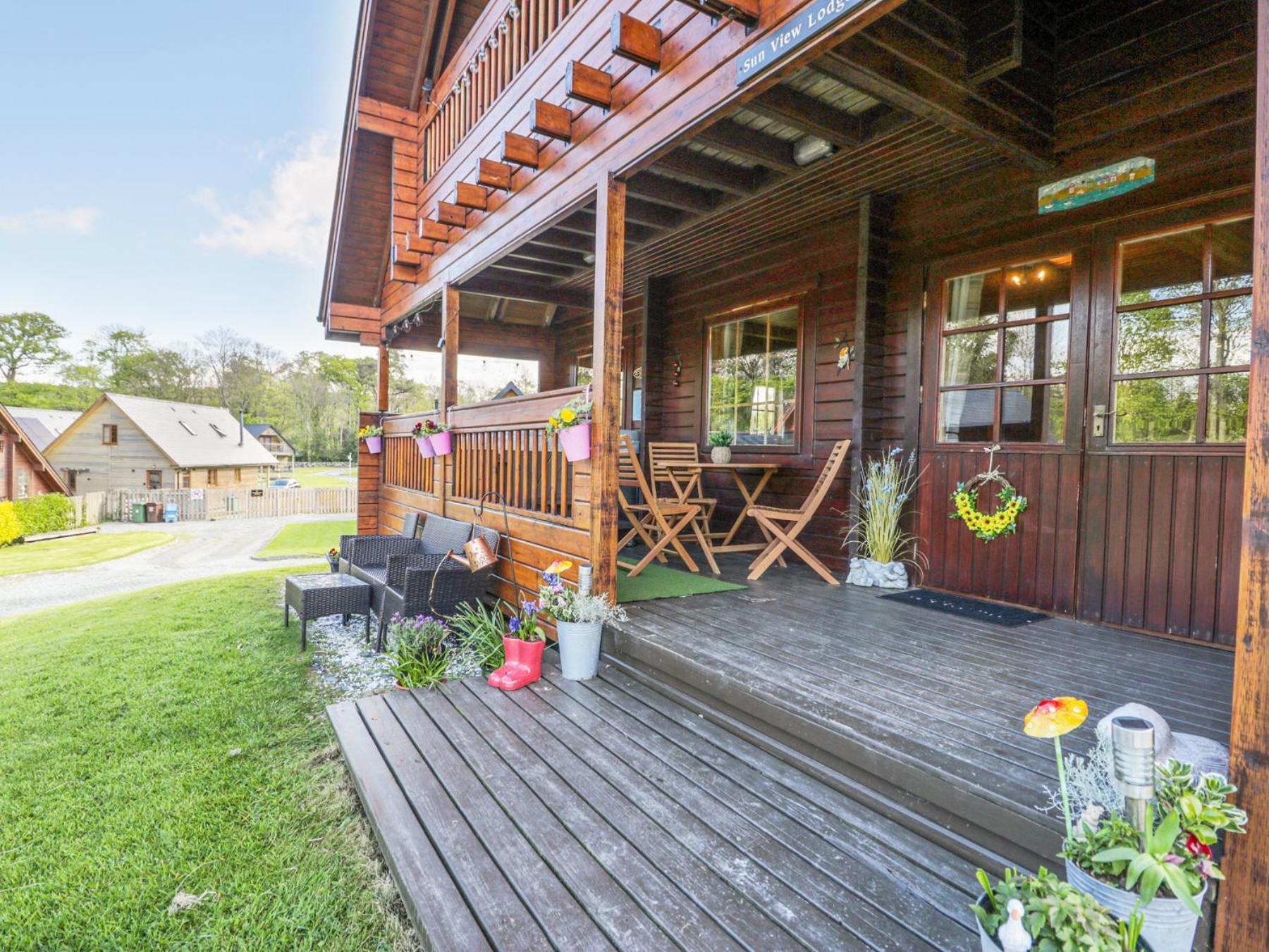 Sun View Lodge Llanbedr  Bagian luar foto