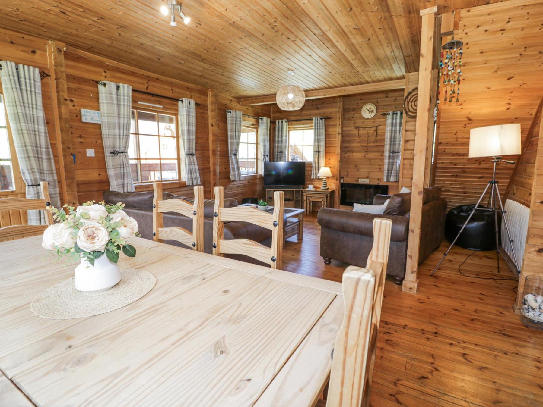 Sun View Lodge Llanbedr  Bagian luar foto