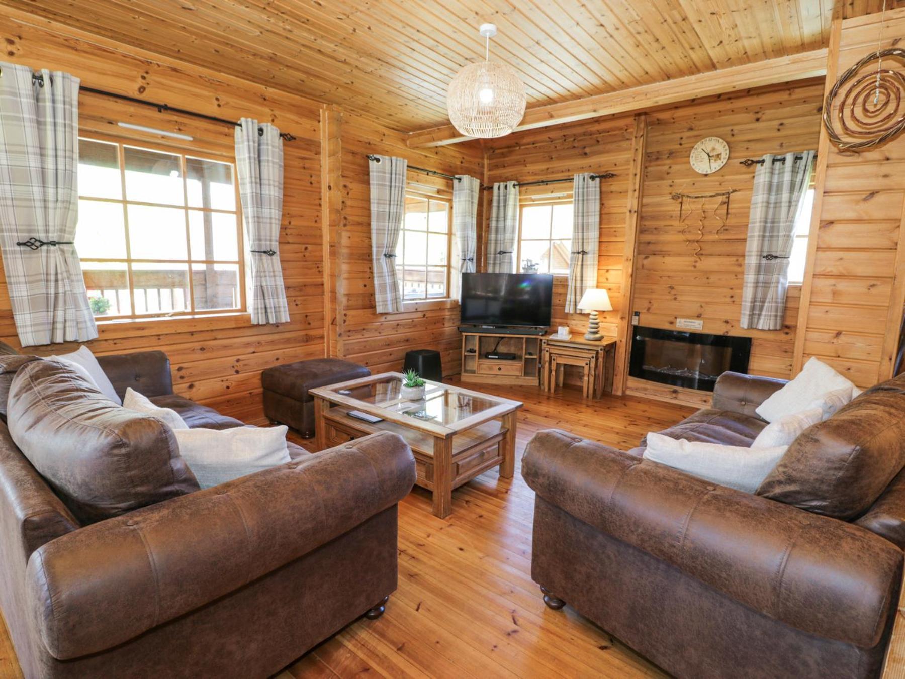Sun View Lodge Llanbedr  Bagian luar foto